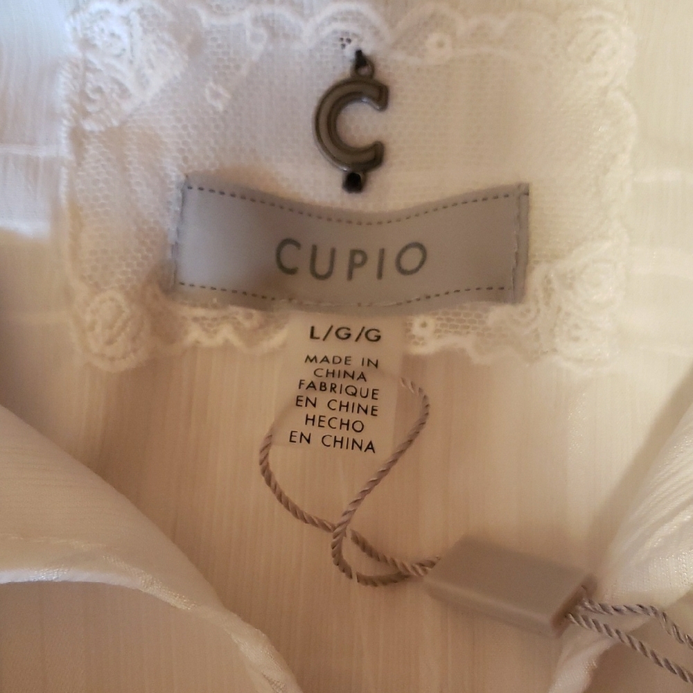 😊Cupio White Blouse with Black Tie Accent - Picture 6 of 8